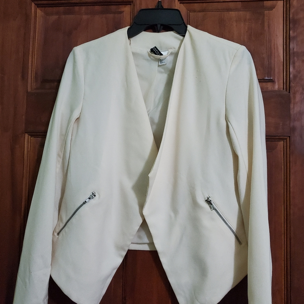 HnM Ivory Blazer w/ Pockets sz 4